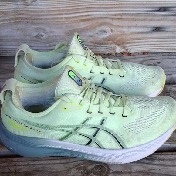 ASICS Women's Gel-Kayano Light Yellow Running Shoes - Picture 6 of 12